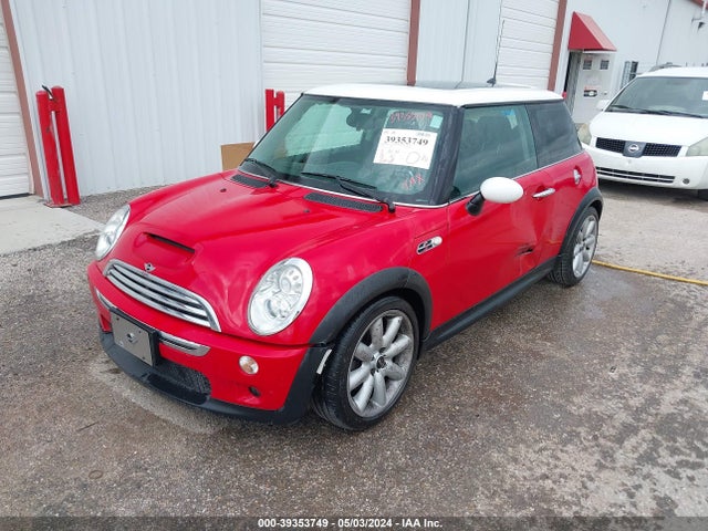 2006 MINI COOPER S WMWRE33586TJ35748 Photo 1