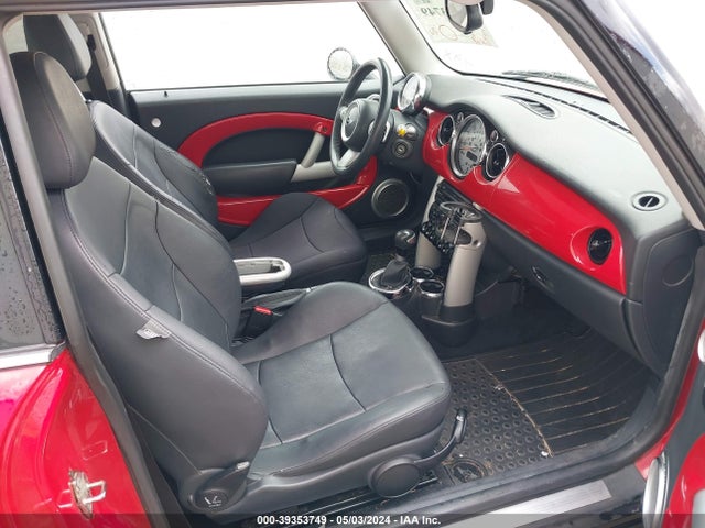 2006 MINI COOPER S WMWRE33586TJ35748 Photo 4