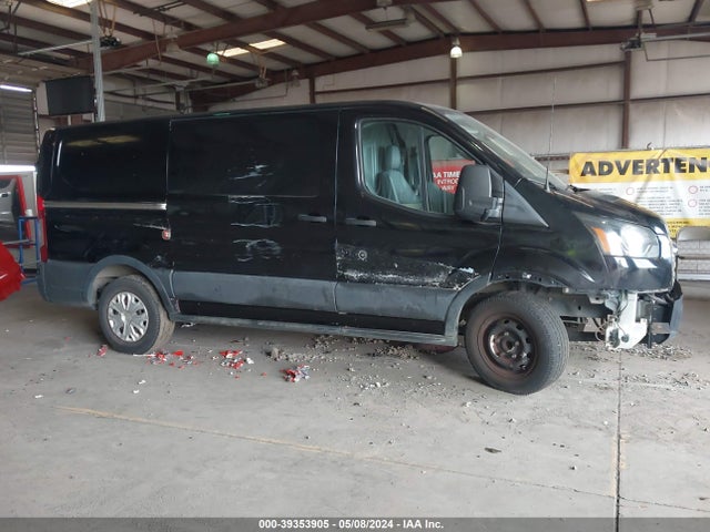 Ford Transit-150 2016 1FTYE1YM3GKA66400 Image 14