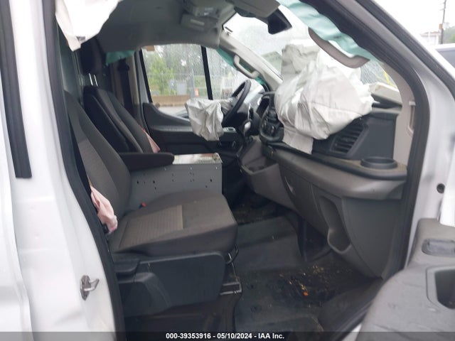 Ford Transit-250 2023 1FTBR1Y82PKA35572 Image 5