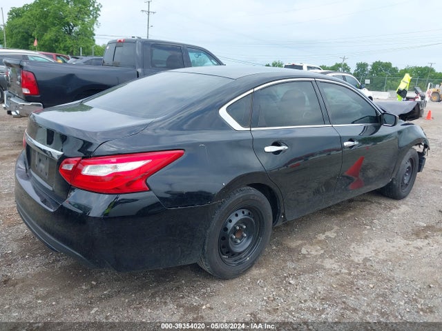 Nissan Altima 2.5 S 2018 1N4AL3AP6JC223299 Image 4