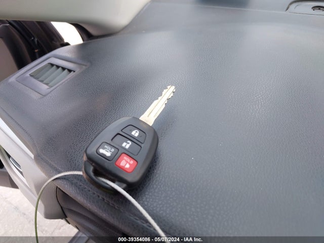 Toyota COROLLA LE 2014 2T1BURHE1EC104592 Image 11