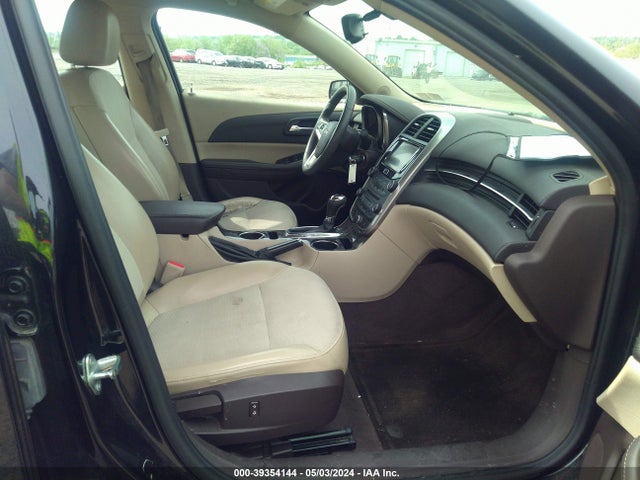 Chevrolet MALIBU 1LT 2015 1G11C5SL0FF102297 Image 5