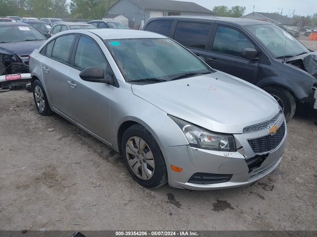 Chevrolet Cruze Ls Auto 2015 1G1PA5SH3F7135476 main image