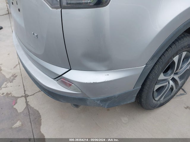 Toyota RAV4 LE 2016 2T3ZFREV2GW281884 Image 17