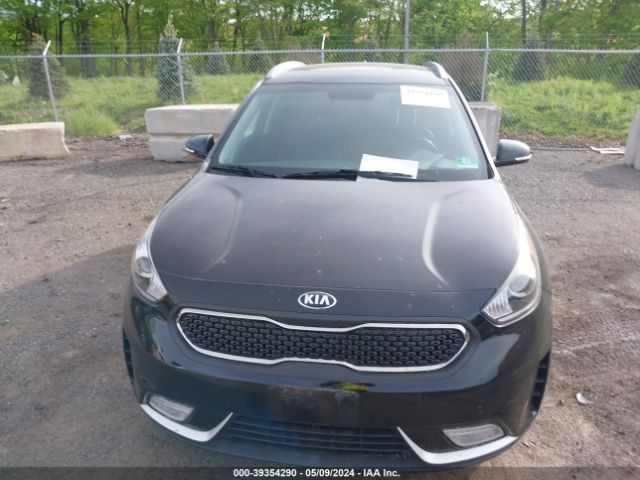 KNDCC3LC2J5175902 KIA NIRO EX