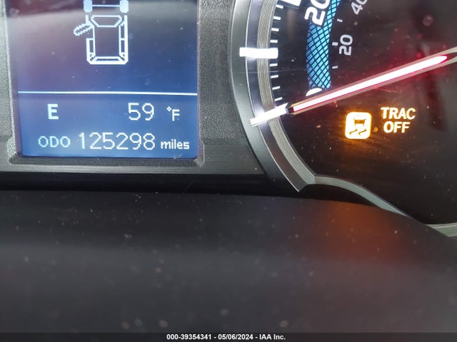 Toyota 4RUNNER SR5 2016 JTEBU5JR2G5335843 Image 16