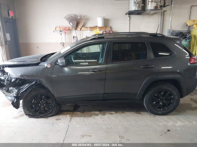 1C4PJMBX7KD256726 Jeep Cherokee Trailhawk Elite 4x4
