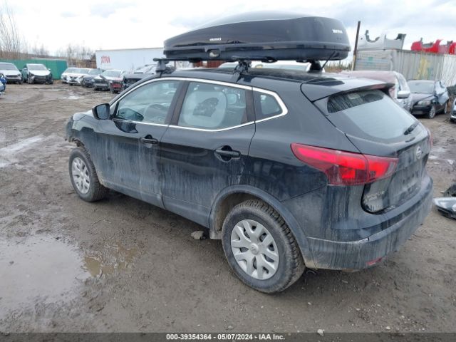JN1BJ1CR8JW256443 Nissan Rogue Sport S