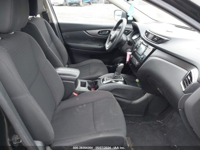 JN1BJ1CR8JW256443 Nissan Rogue Sport S