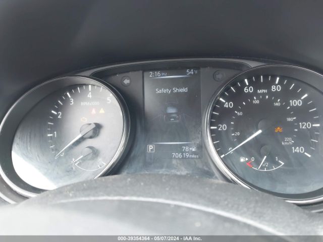 JN1BJ1CR8JW256443 Nissan Rogue Sport S