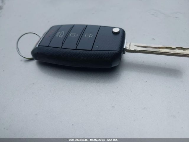 KNAGM4A78F5531025 KIA Optima Lx