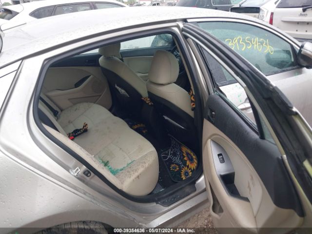 KNAGM4A78F5531025 KIA Optima Lx