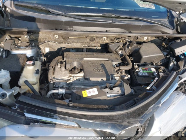 Toyota RAV4 LE 2018 JTMZFREV1JJ159197 Image 10