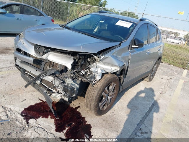 Toyota RAV4 LE 2018 JTMZFREV1JJ159197 Image 6