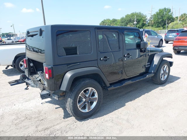 1C4BJWDG5HL716189 Jeep Wrangler Unlimited Sport 4x4