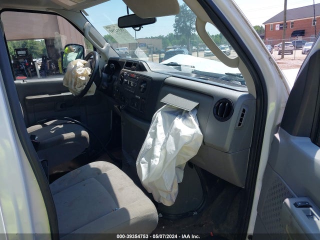 Ford E-250 Commercial 2014 1FTNE2EW3EDA33543 Image 5