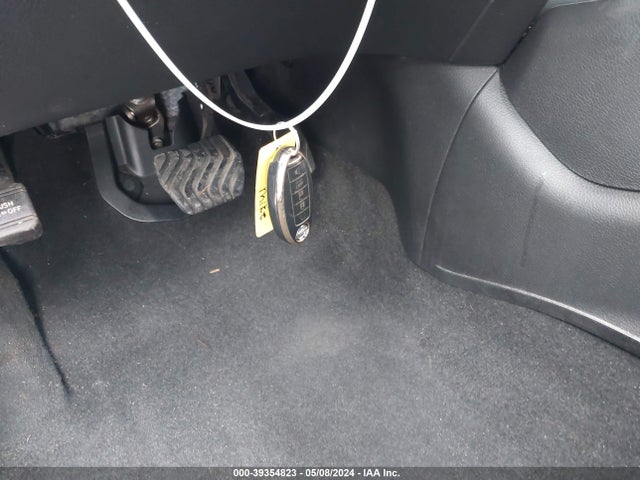 Nissan ROGUE SV 2018 5N1AT2MV5JC801449 Image 11
