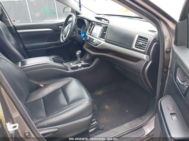 Toyota Highlander Xle V6 2016 5TDKKRFH2GS149540 Image 5
