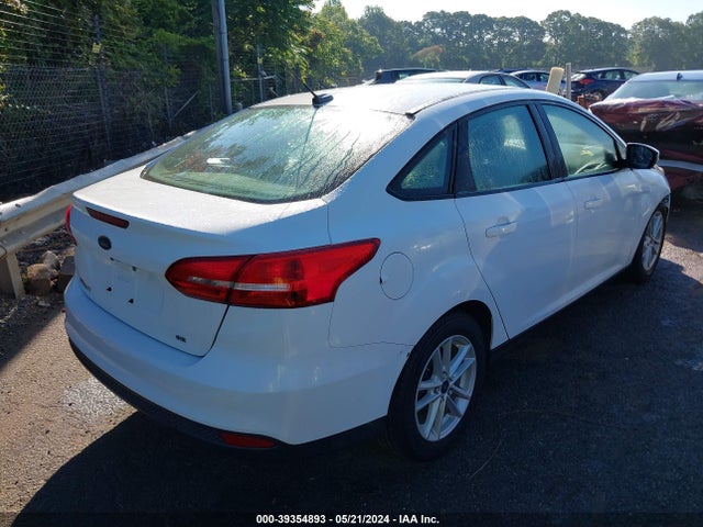 Ford FOCUS SE 2017 1FADP3F2XHL286947 Image 4