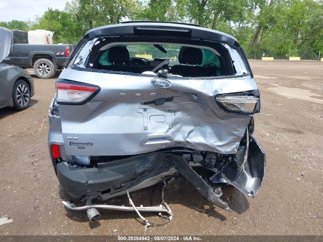 Ford ESCAPE SE 2022 1FMCU0G69NUB99816 Image 16