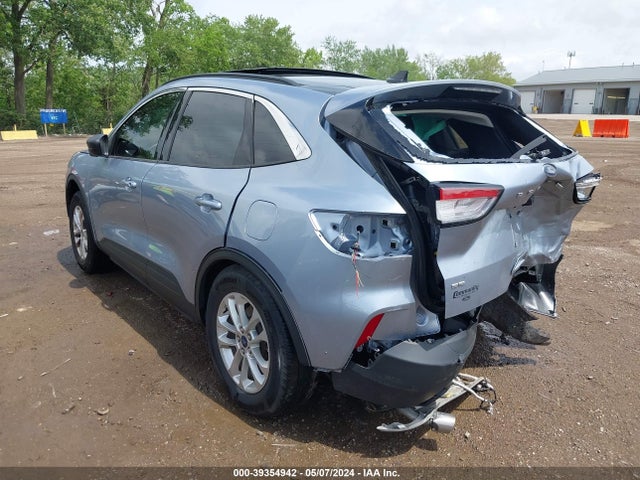 Ford ESCAPE SE 2022 1FMCU0G69NUB99816 Image 3