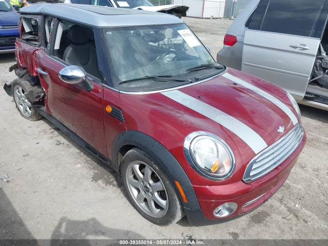 2008 MINI COOPER CLUBMAN WMWML33548TN66185 Photo 0