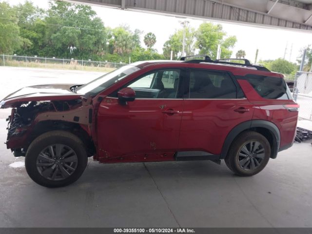 5N1DR3BB7NC239120 Nissan Pathfinder Sv 2wd