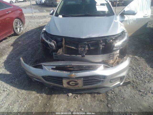 1G1ZD5ST0JF279215 Chevrolet MALIBU LT