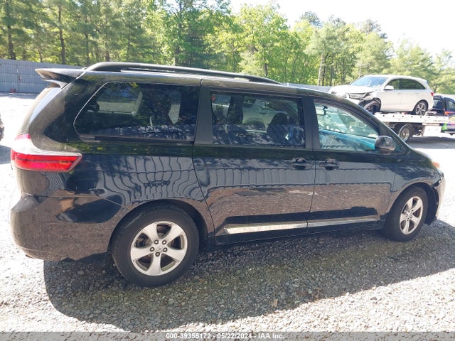 Toyota Sienna Le 8 Passenger 2017 5TDKZ3DC3HS786793 Image 12