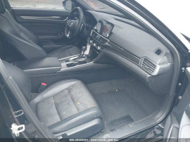 1HGCV1F31JA041045 Honda Accord Sport