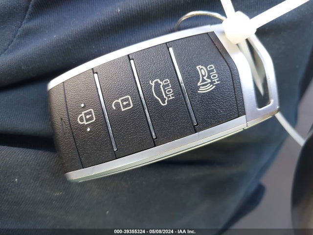 Genesis G80 3.8 2018 KMHGN4JEXJU250997 Image 11