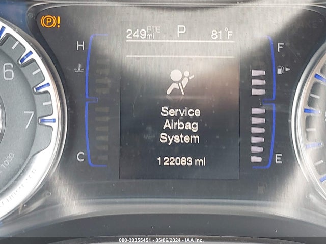 Chrysler 200 Limited 2015 1C3CCCAB0FN649433 Image 16