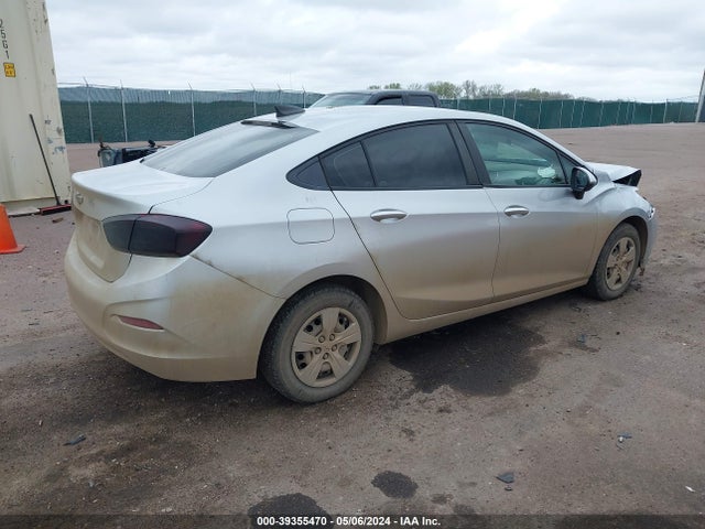 Chevrolet Cruze Ls Manual 2018 1G1BB5SM9J7166616 Image 4