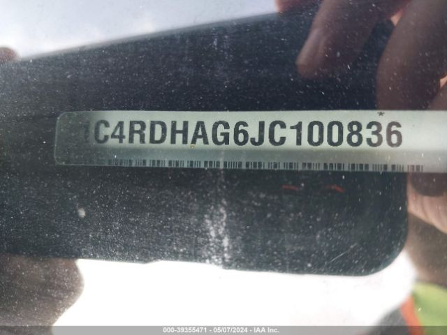 1C4RDHAG6JC100836 Dodge Durango Sxt Rwd