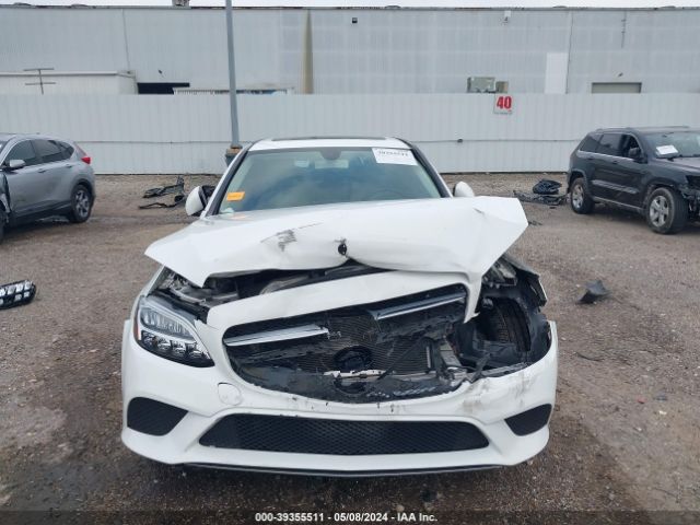 55SWF8EB8KU288113 Mercedes-Benz C 300 4matic