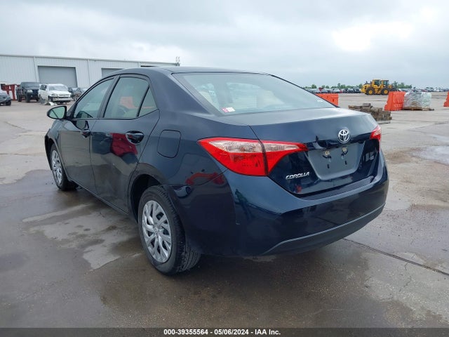 Toyota COROLLA LE 2017 5YFBURHE2HP725215 Image 3