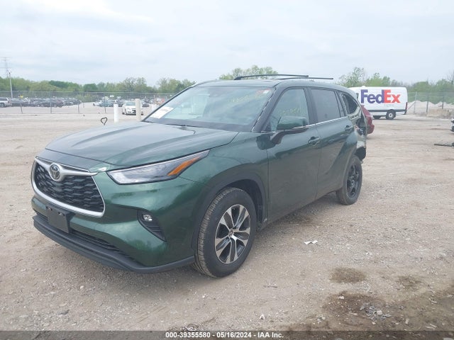 Toyota Highlander Xle 2023 5TDKDRBH7PS501611 Image 2