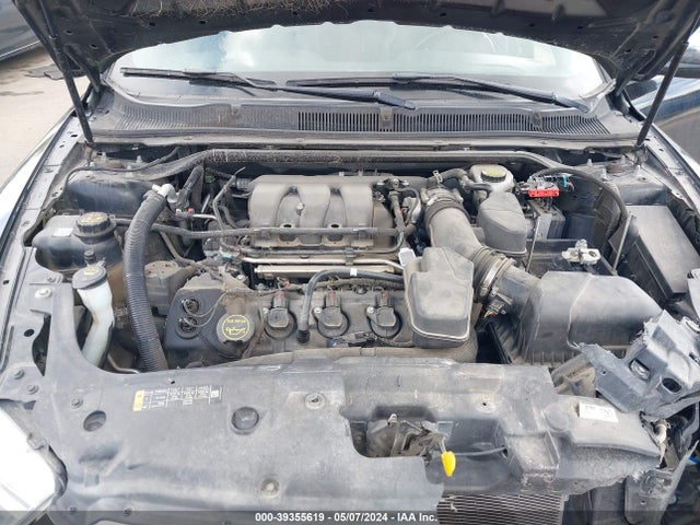 1FAHP2F84FG117528 Ford Taurus Limited