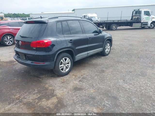 WVGAV7AX5GW573571 Volkswagen TIGUAN S