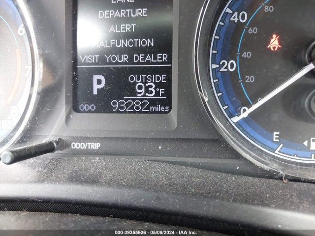 Toyota COROLLA LE 2019 5YFBURHE5KP887895 Image 16