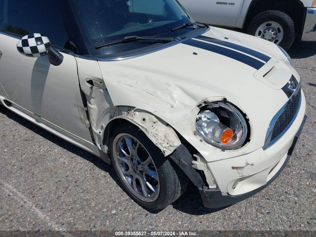 2008 MINI COOPER S WMWMF73538TV36870 Photo 5