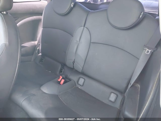 2008 MINI COOPER S WMWMF73538TV36870 Photo 7