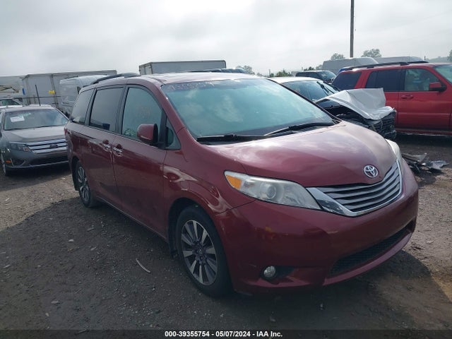 Toyota Sienna Xle 8 Passenger 2017 5TDYZ3DC6HS856944 main image