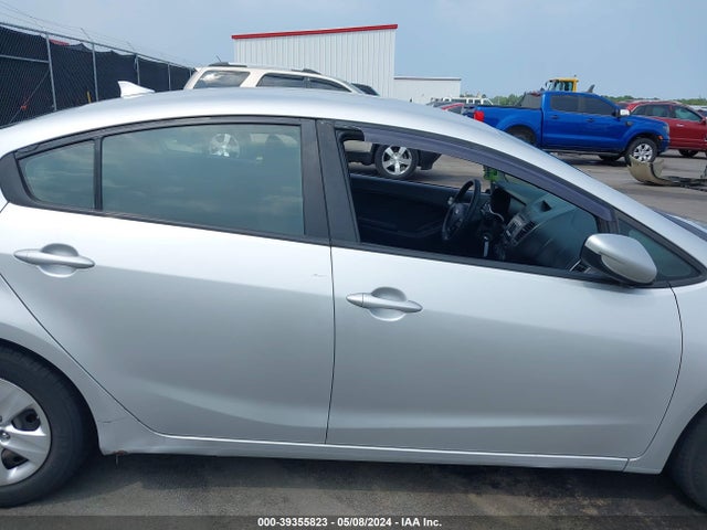 KIA FORTE LX 2017 3KPFK4A77HE160113 Image 13
