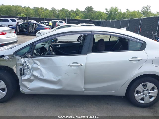 KIA FORTE LX 2017 3KPFK4A77HE160113 Image 14