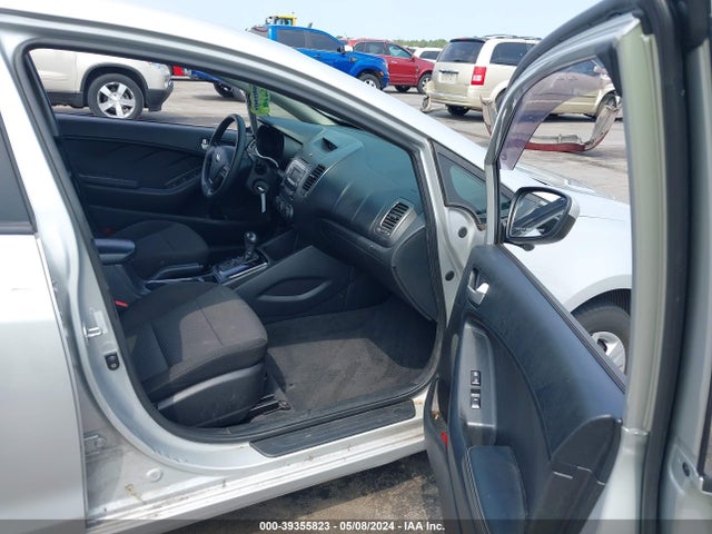 KIA FORTE LX 2017 3KPFK4A77HE160113 Image 5
