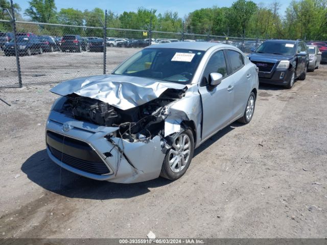 3MYDLBYV8HY156066 Toyota YARIS IA