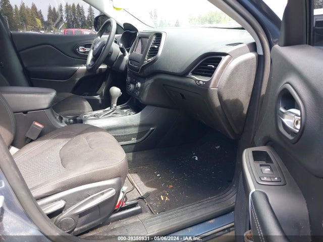 1C4PJLCB0KD454531 Jeep Cherokee Latitude Fwd