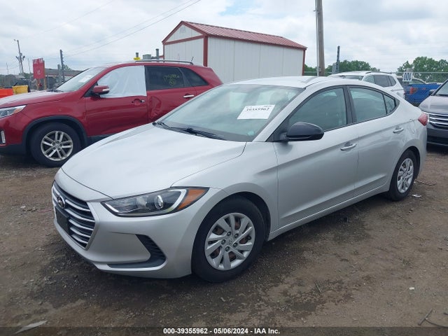 Hyundai ELANTRA SE 2017 5NPD74LFXHH182759 Image 2